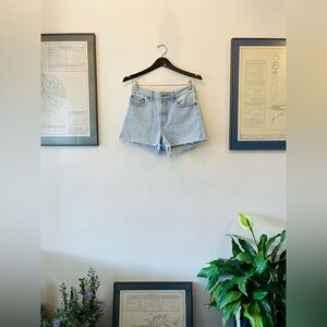 LEVIS BIG “E” WEDGIE SHORT!